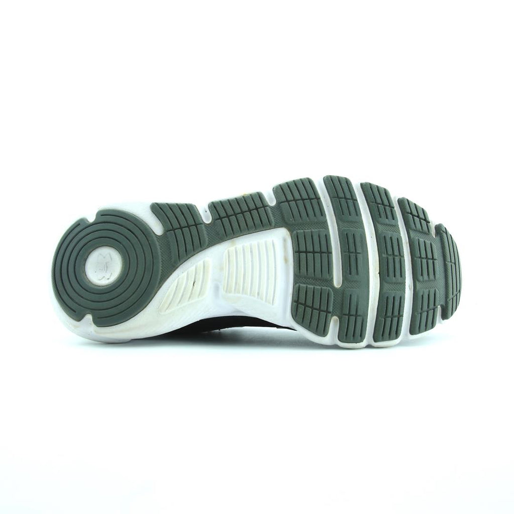 UNDER ARMOUR ASSERT 9