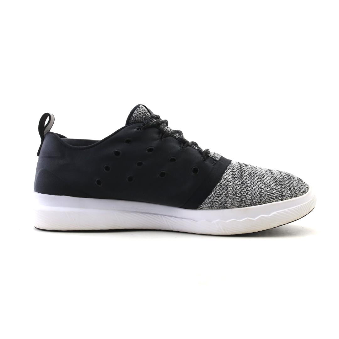 UNDER ARMOUR CHARGED 24-7 LOW