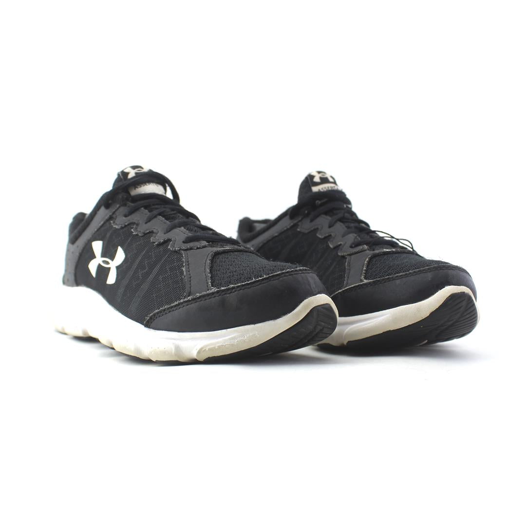 UNDER ARMOUR ASSERT 6