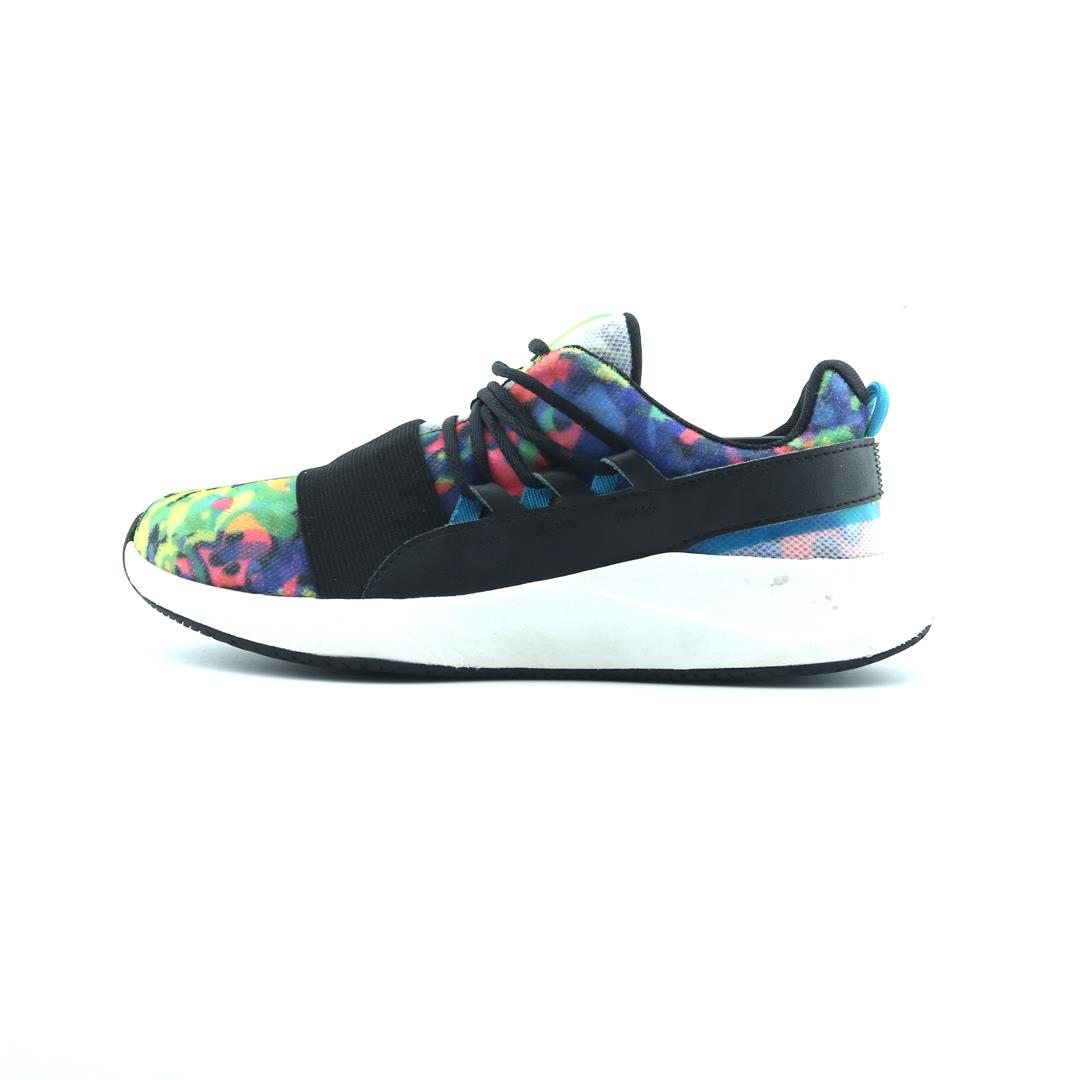 UNDER ARMOUR CHARGED BREATHE