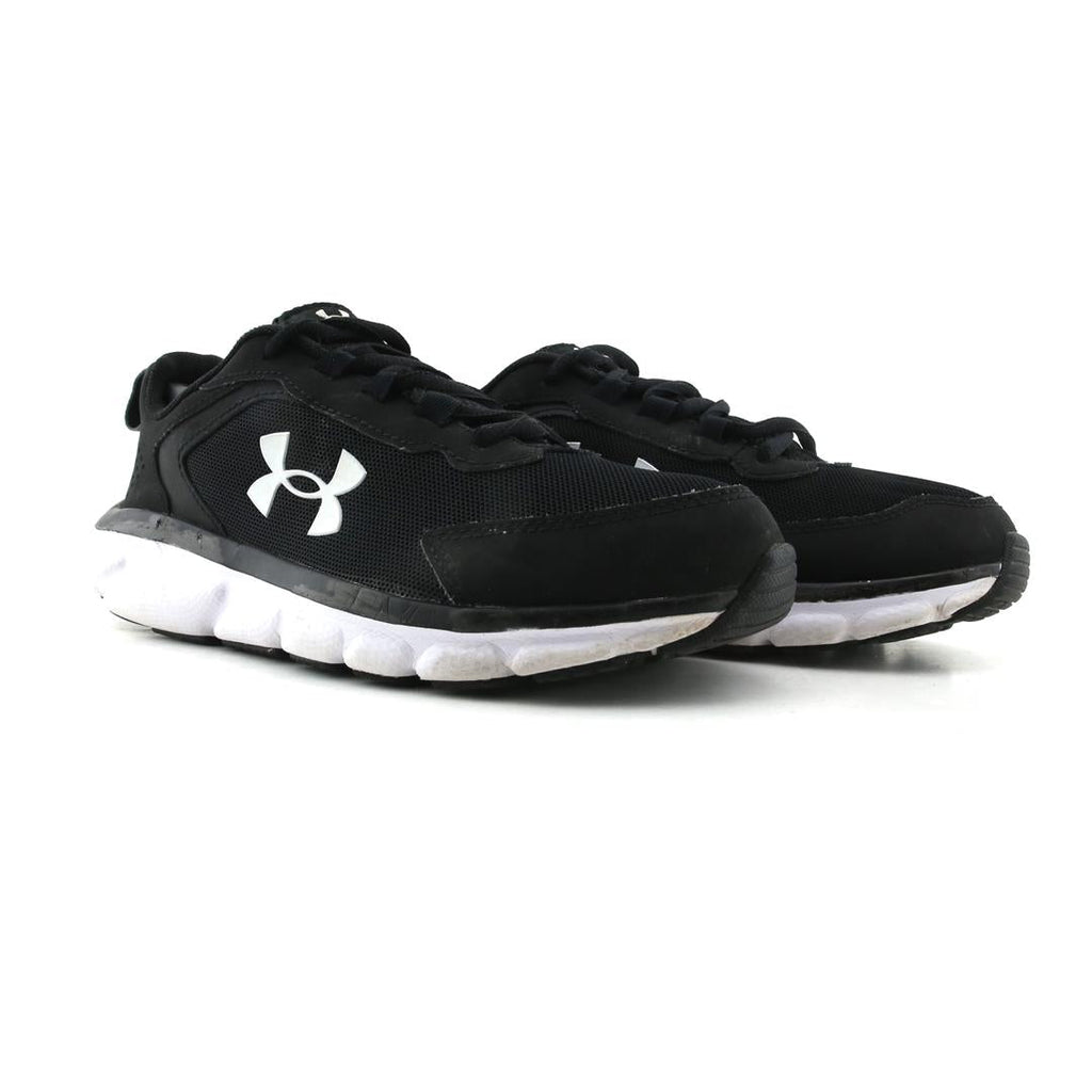 UNDER ARMOUR ASSERT 9
