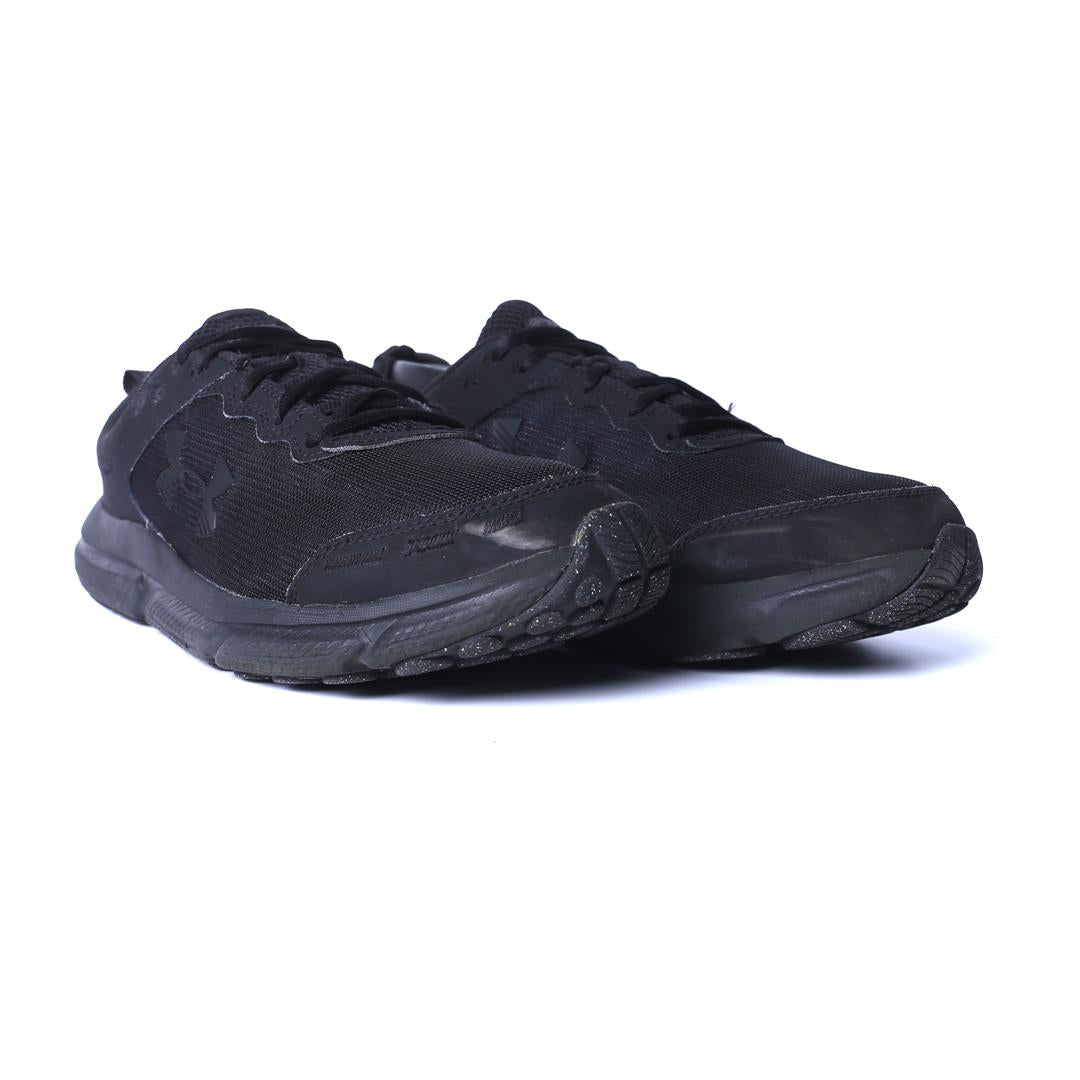 UNDER ARMOUR CHARGED ASSERT 10