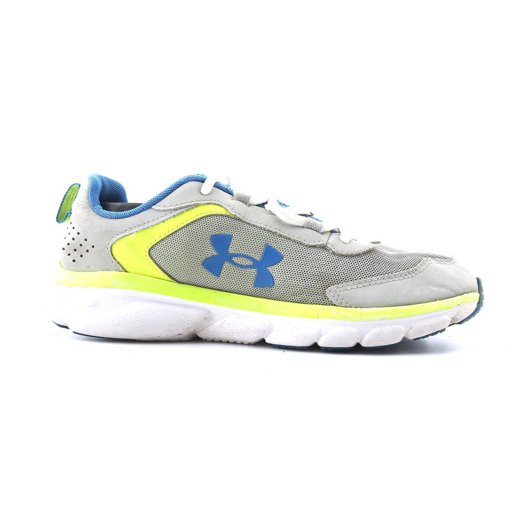 UNDER ARMOUR ASSERT 9