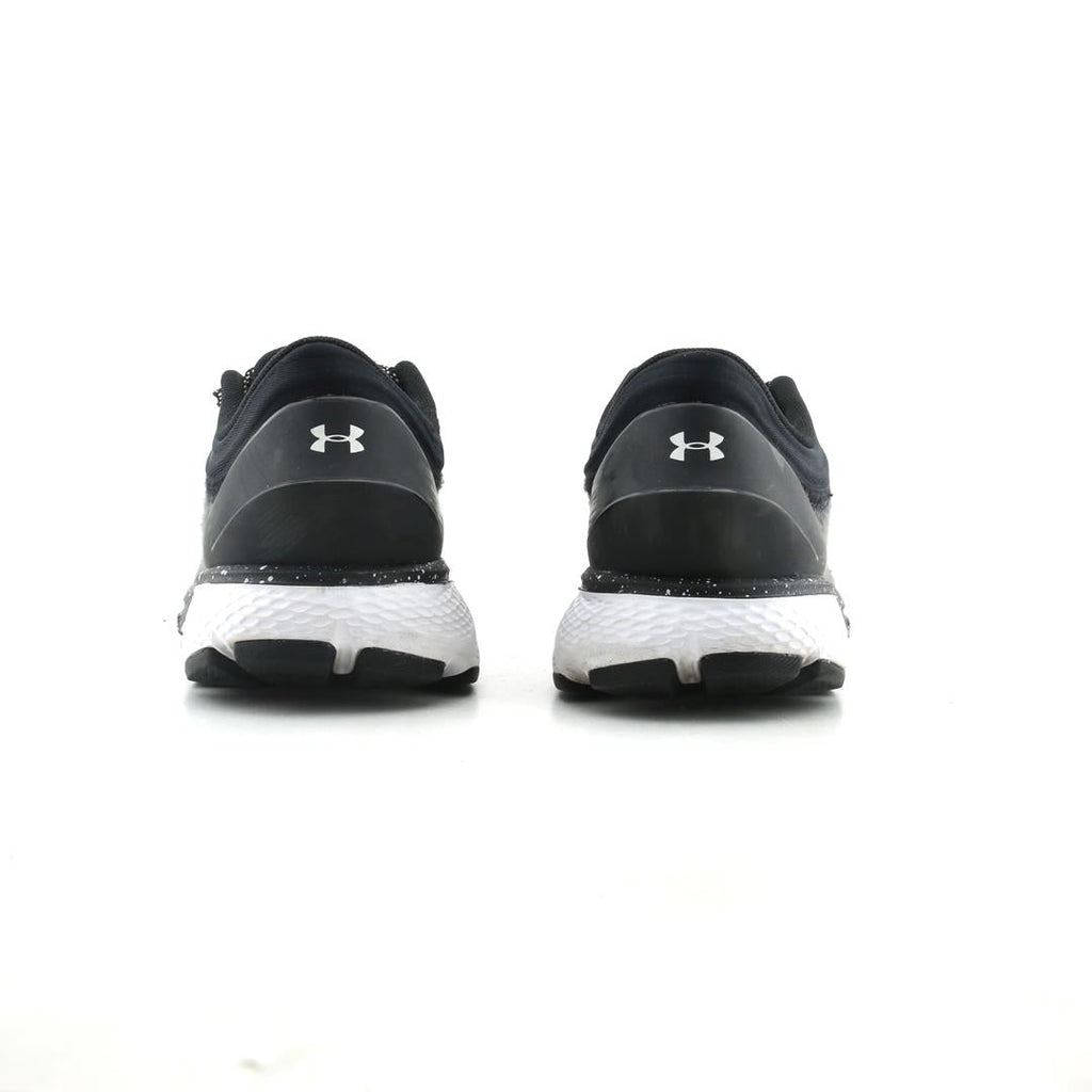 UNDER ARMOUR CHARGED ESCAPE 3 EVO