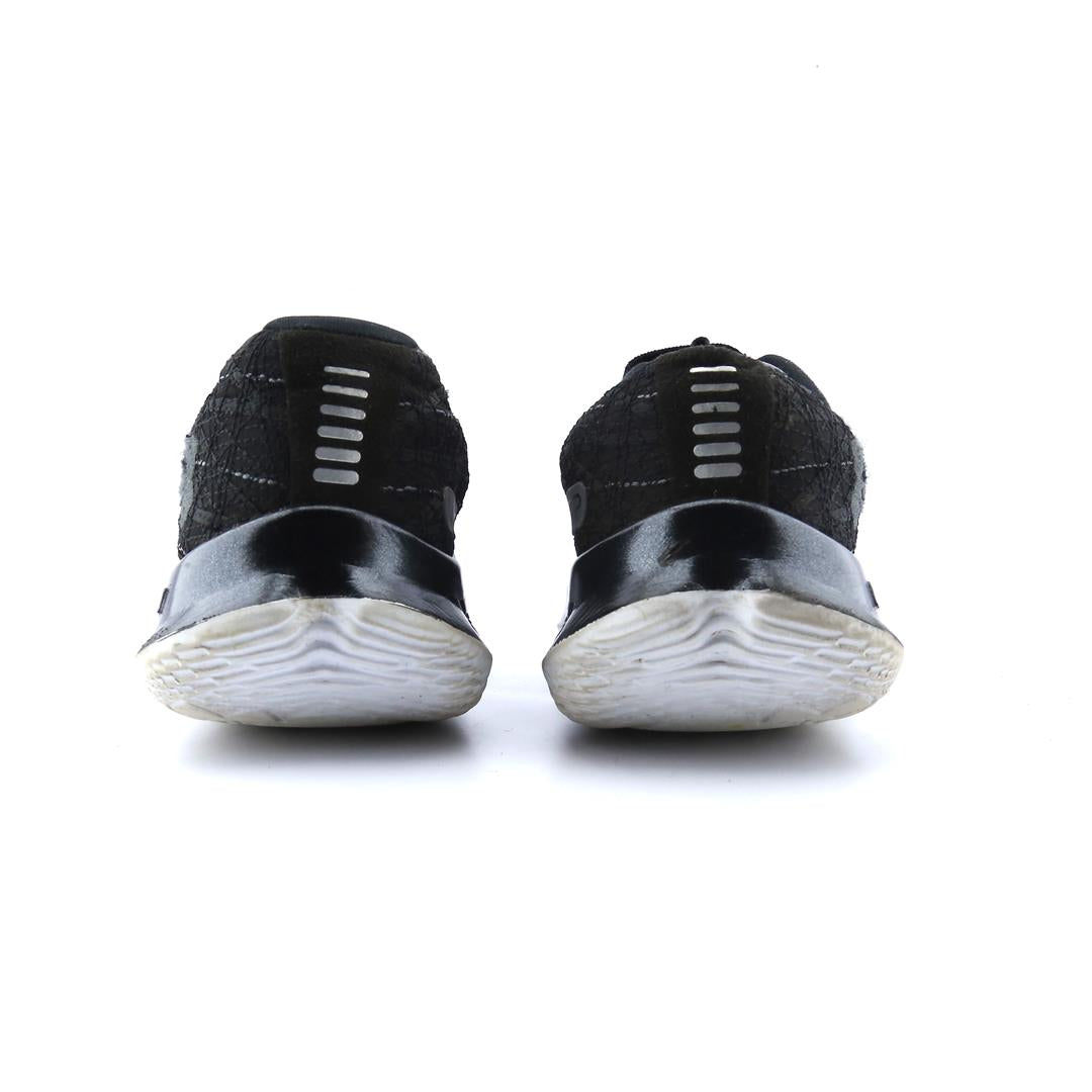 UNDER ARMOUR  FLOW VELOCITI WIND