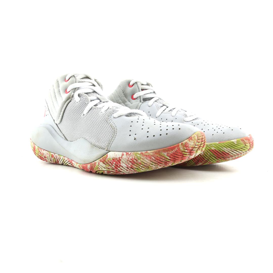 UNDER ARMOUR JET '21