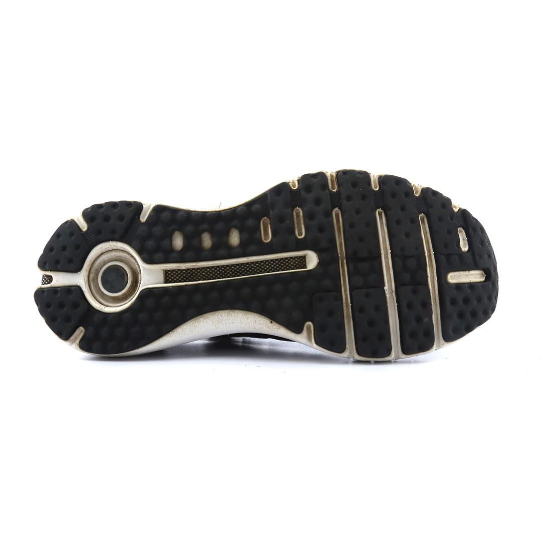 UNDER ARMOUR  HOVR PHANTOM