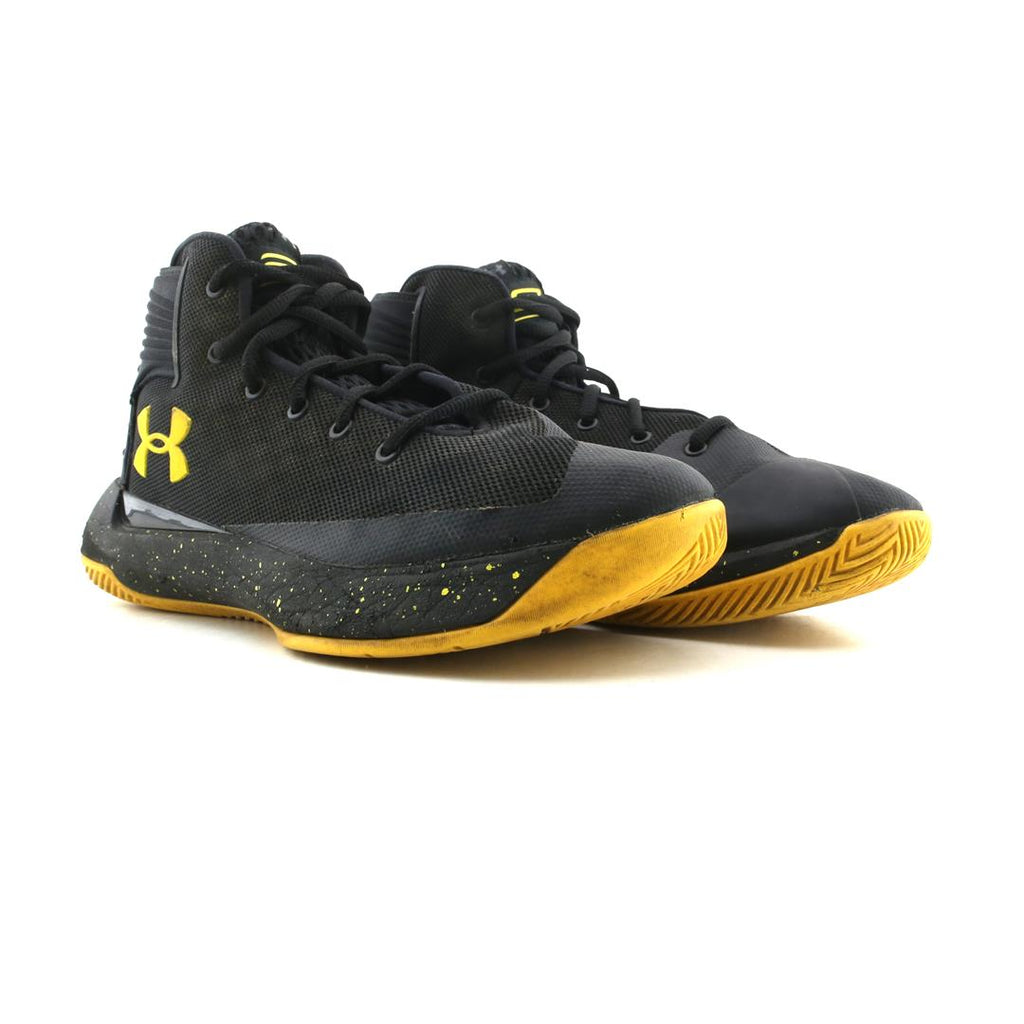 UNDER ARMOUR CURRY 3ZER0