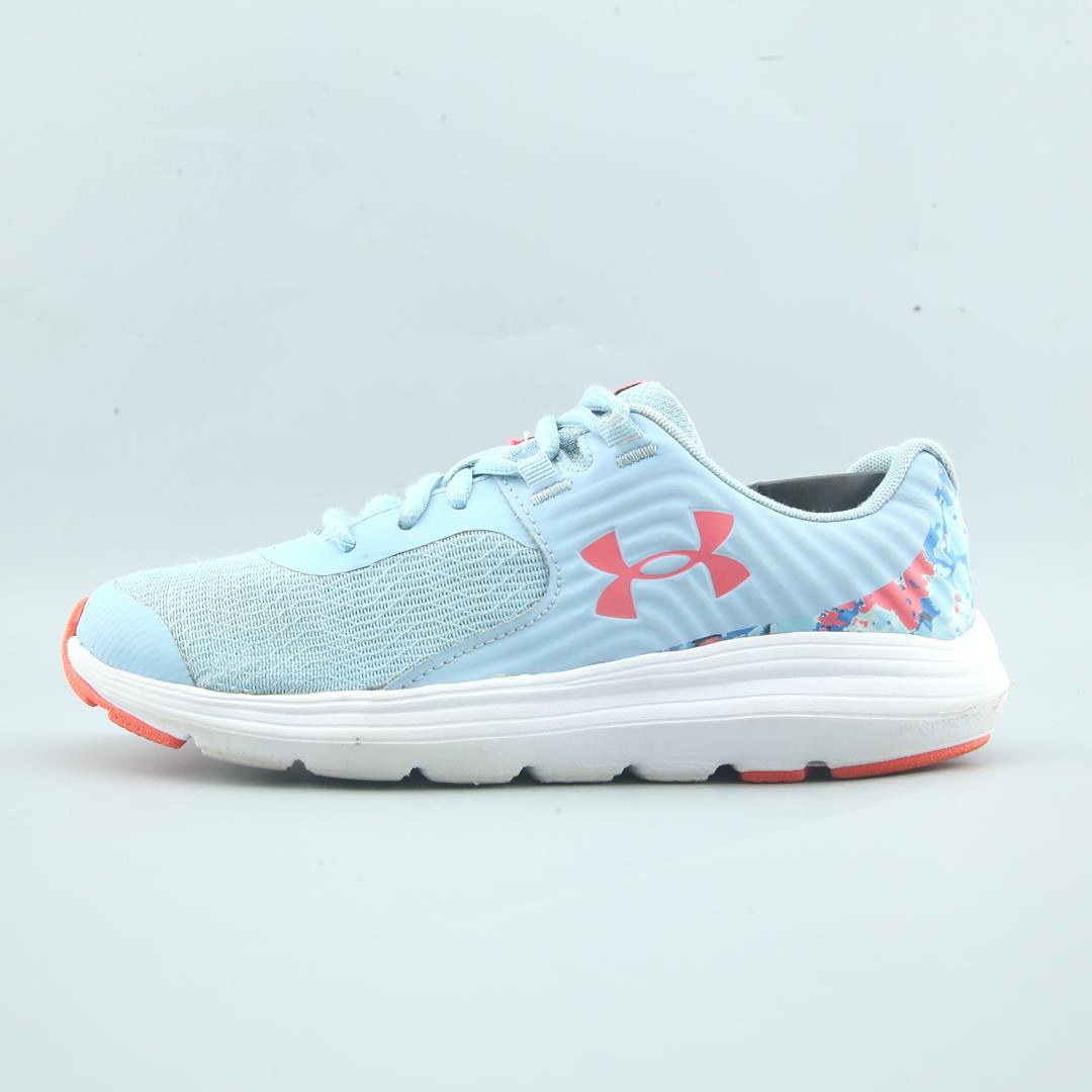 UNDER ARMOUR OUT HUSTLE