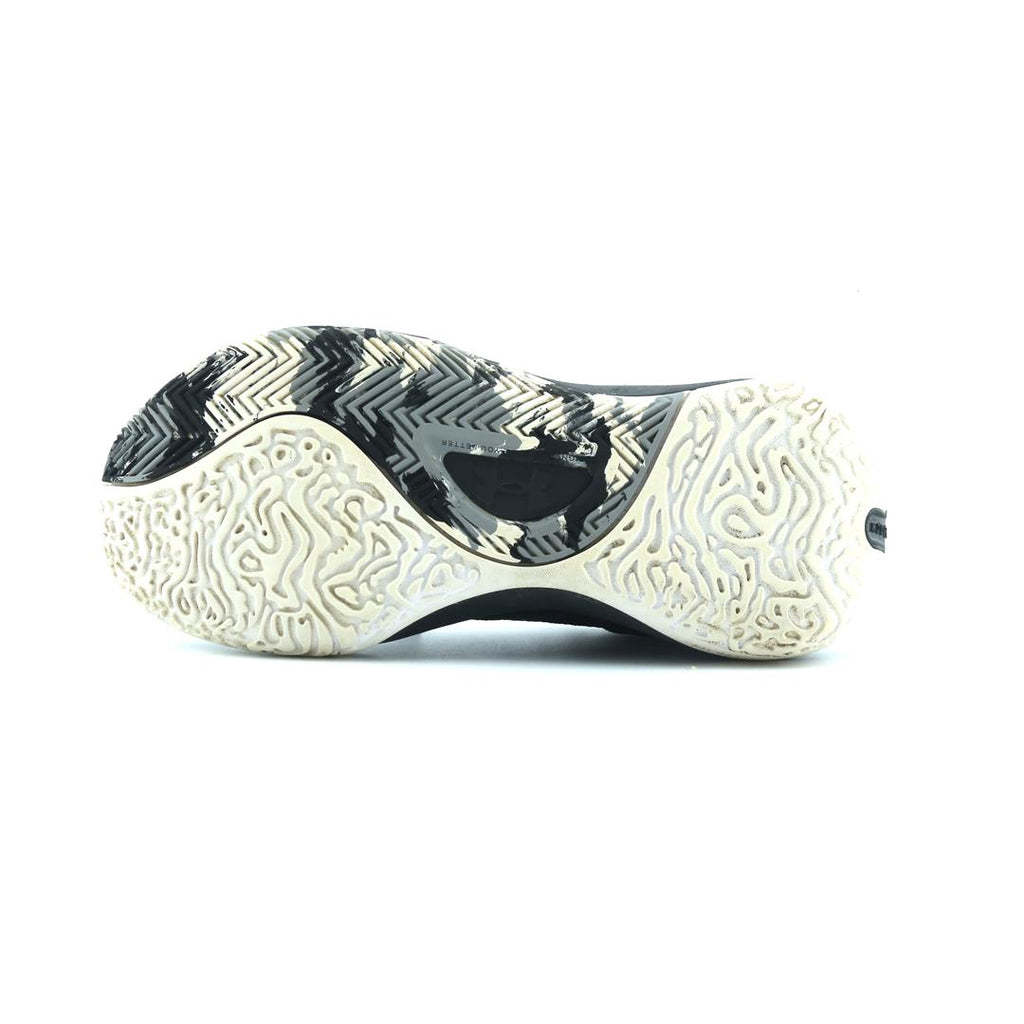 UNDER ARMOUR LOCKDOWN 6