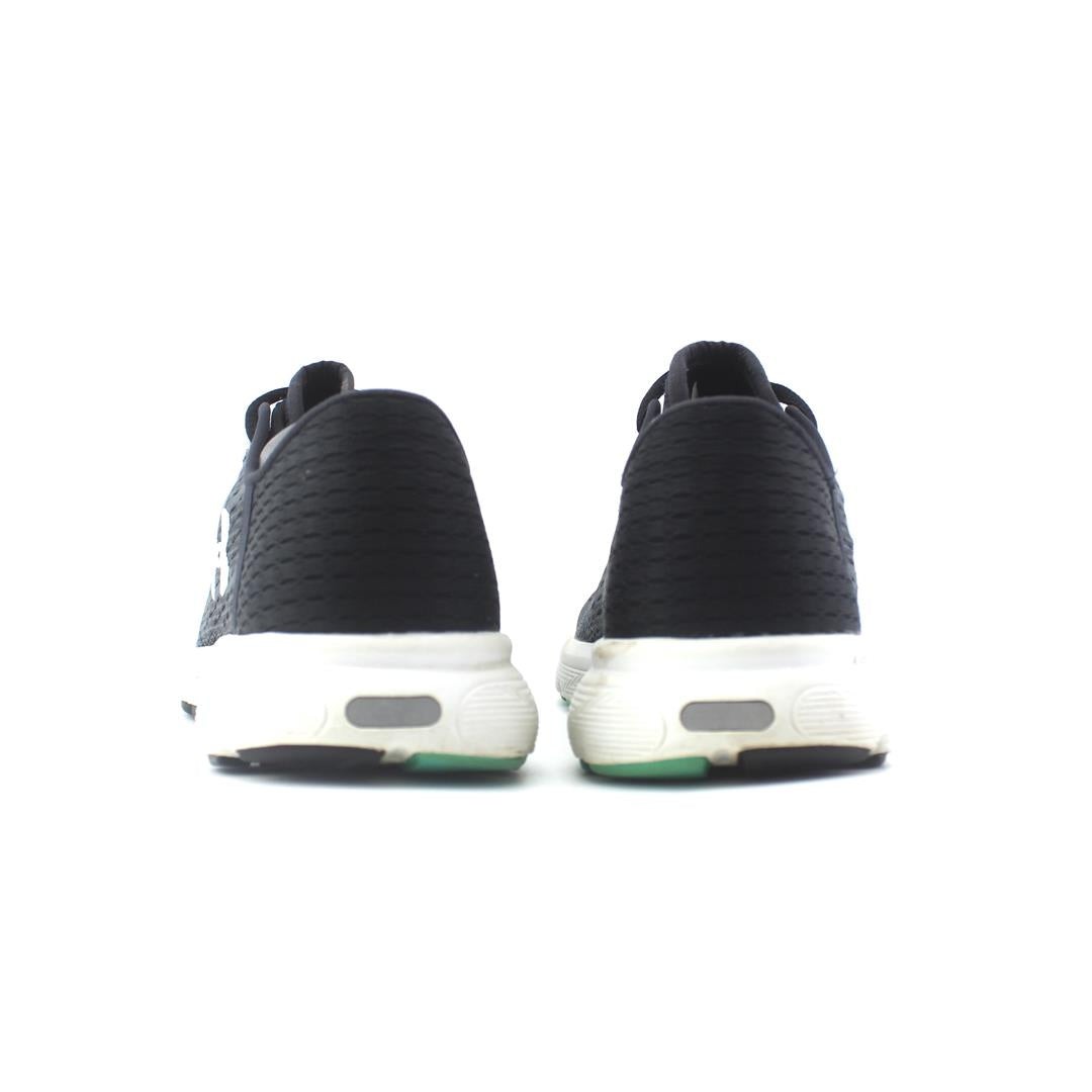 UNDER ARMOUR  SPEEDFORM VELOCITI