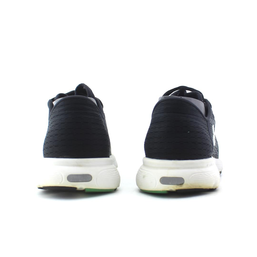 UNDER ARMOUR  SPEEDFORM VELOCITI