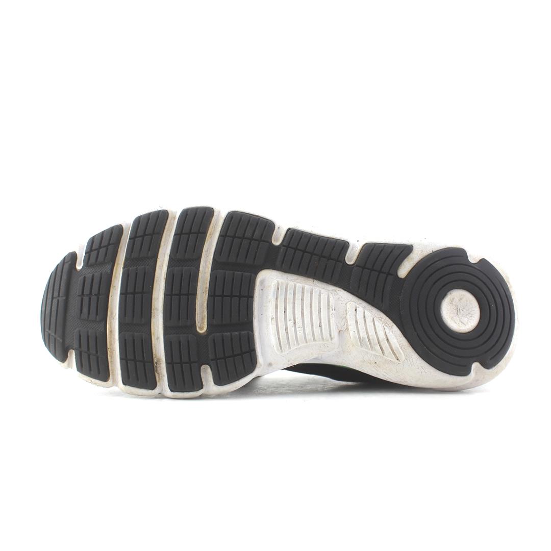 UNDER ARMOUR  CHARGED ASSERT 9