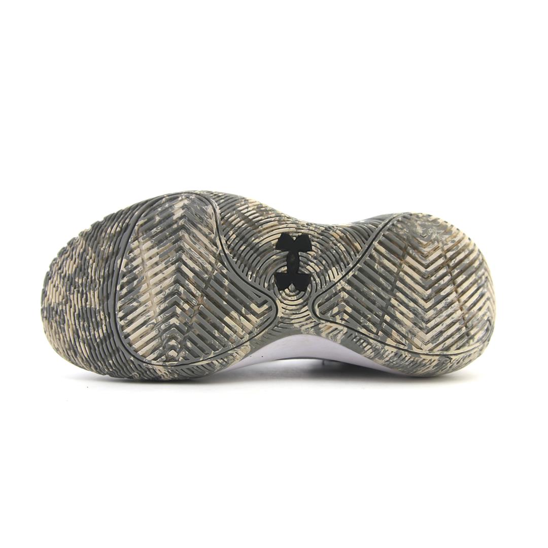 UNDER ARMOUR JET 21