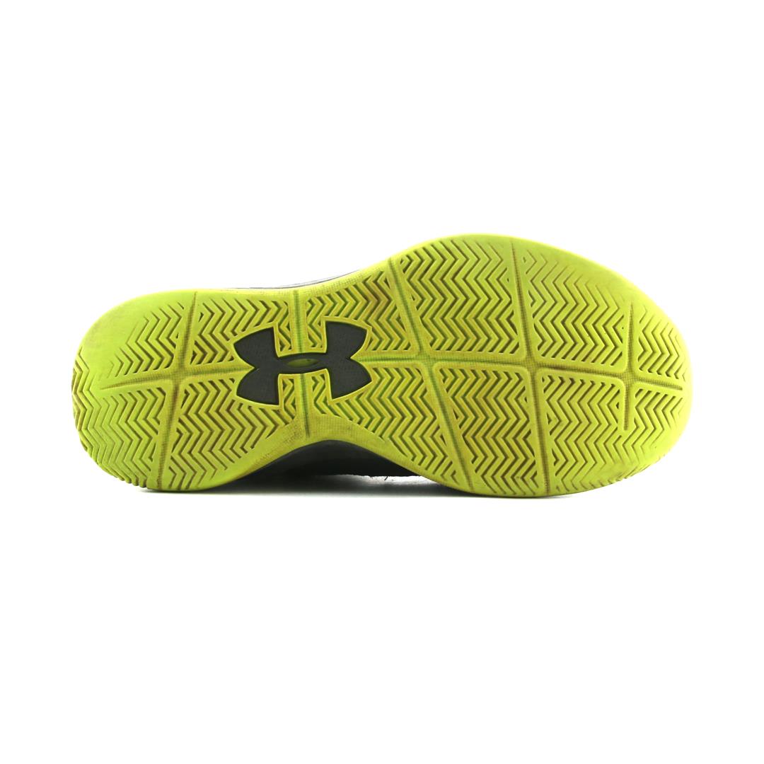 UNDER ARMOUR JET MID,