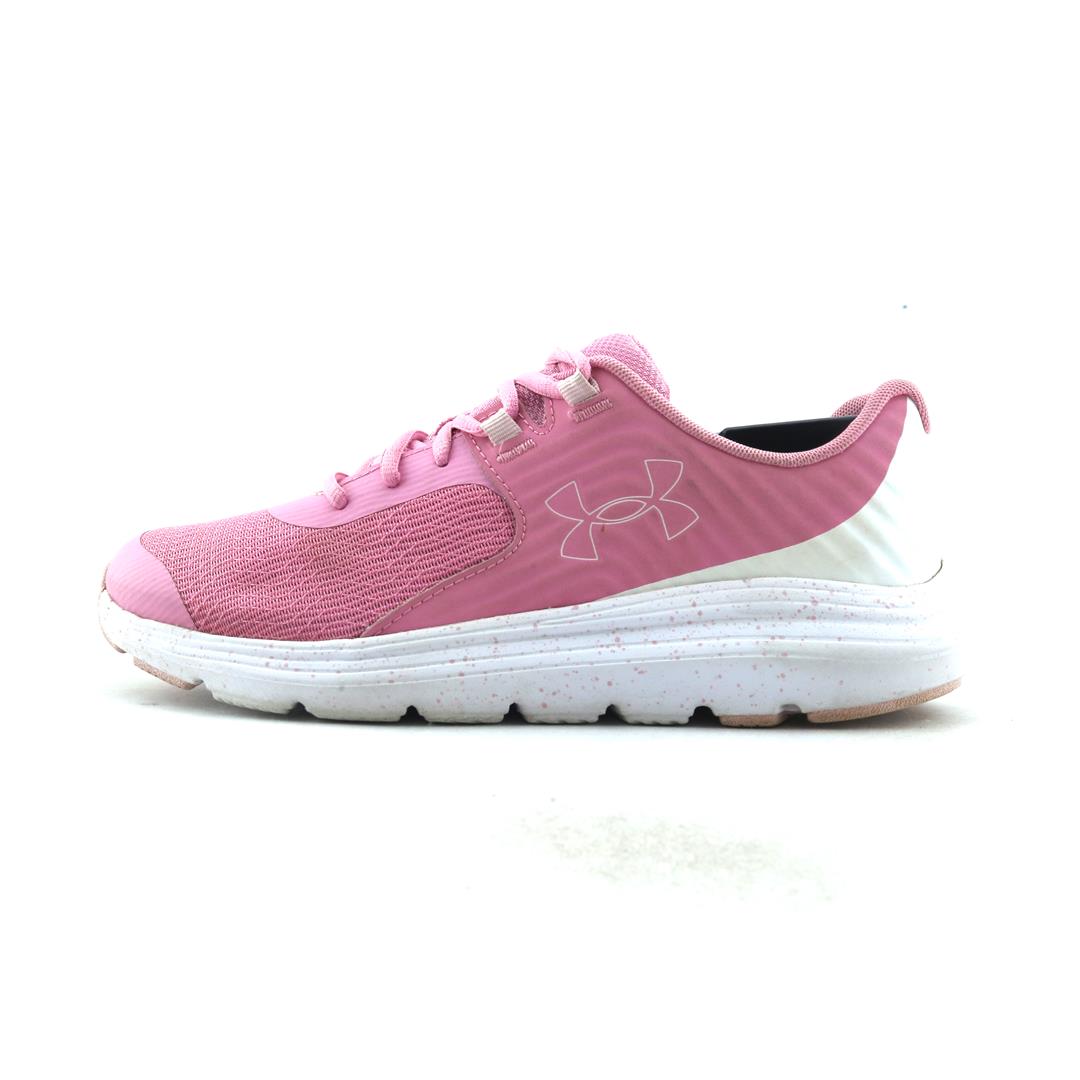 UNDER ARMOUR OUTHUSTLE