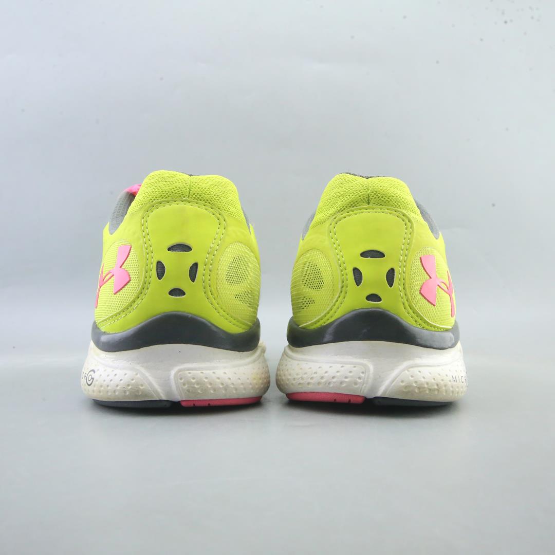 UNDER ARMOUR  MICRO G SKULPT