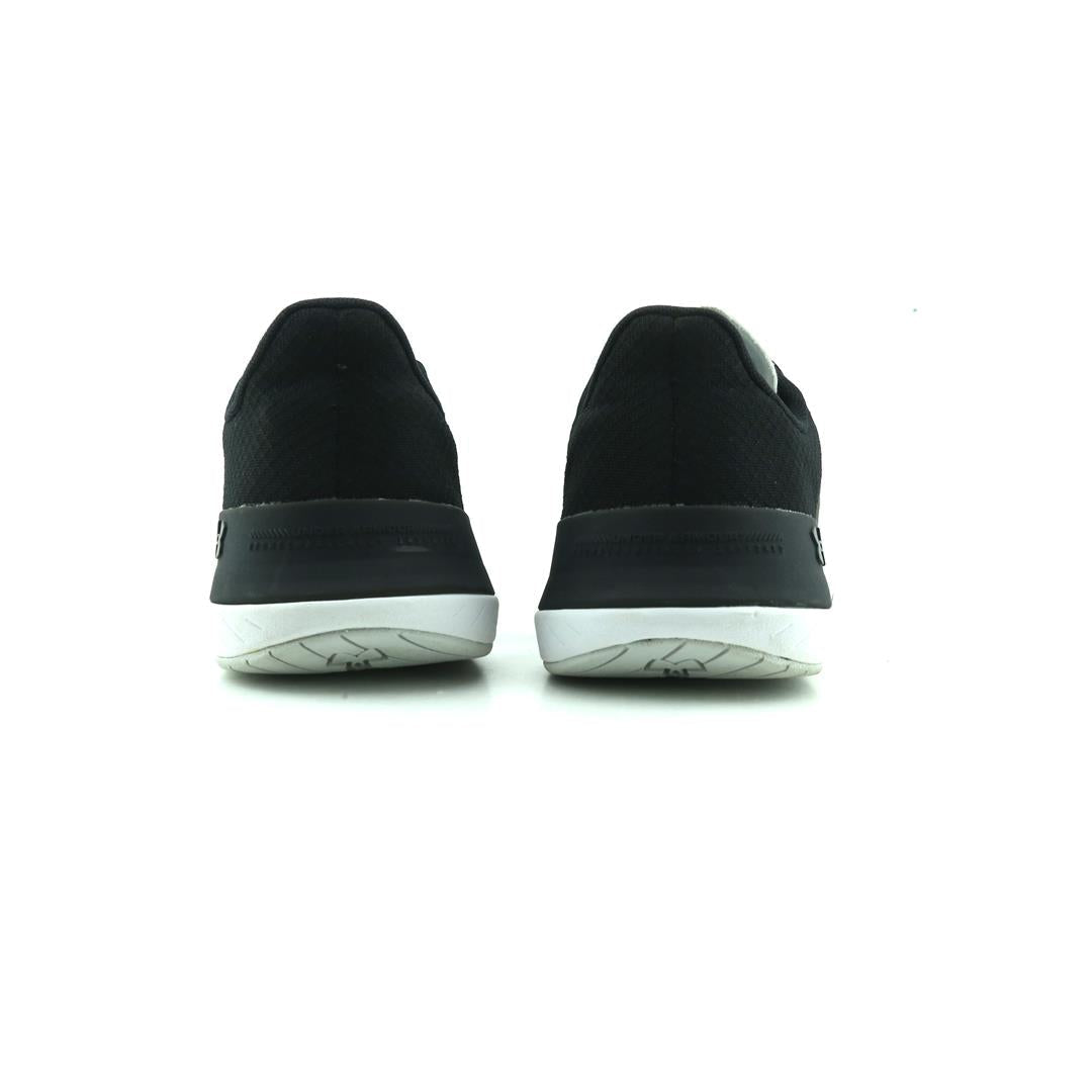 UNDER ARMOUR TRIBASE REIGN 4