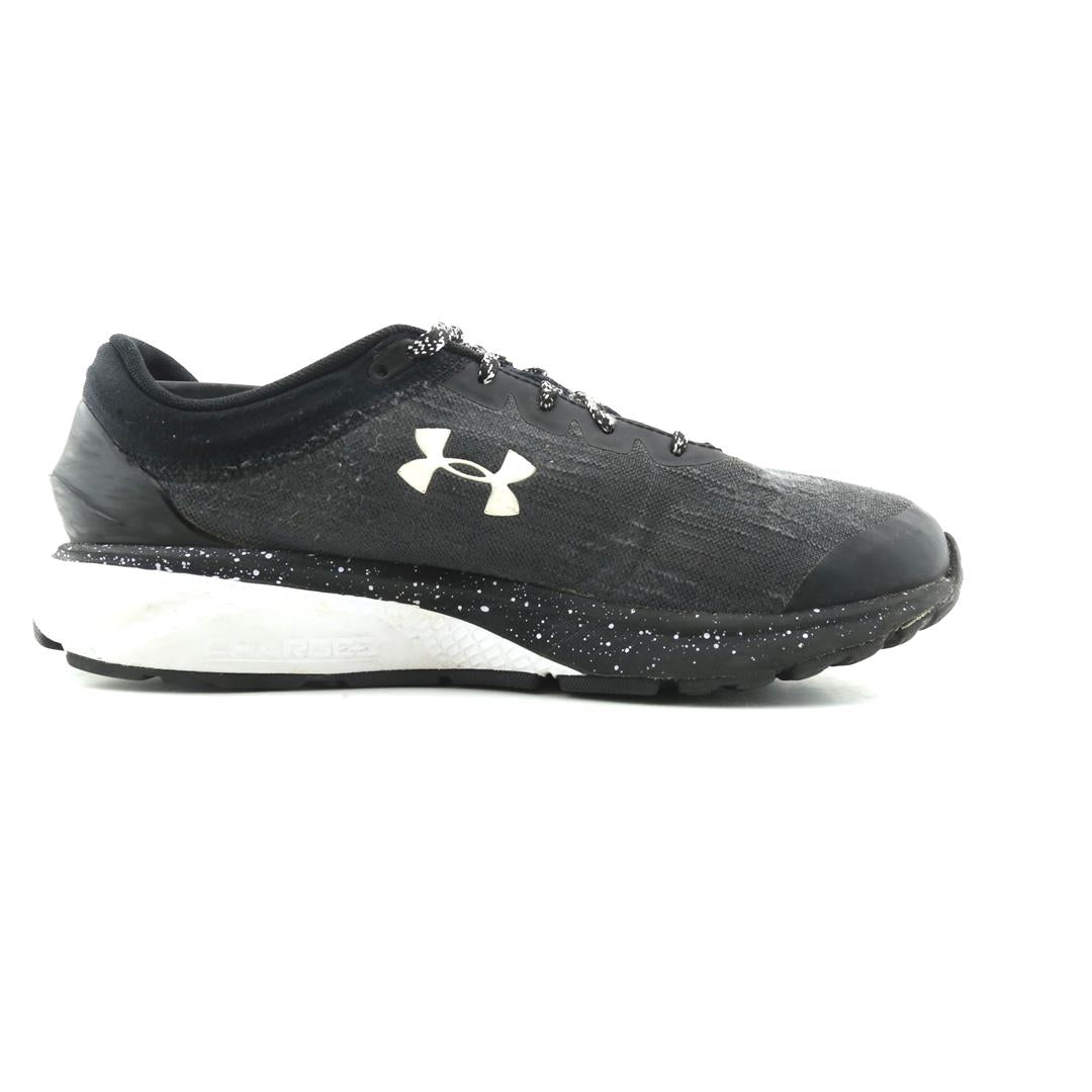 UNDER ARMOUR CHARGED ESCAPE 3