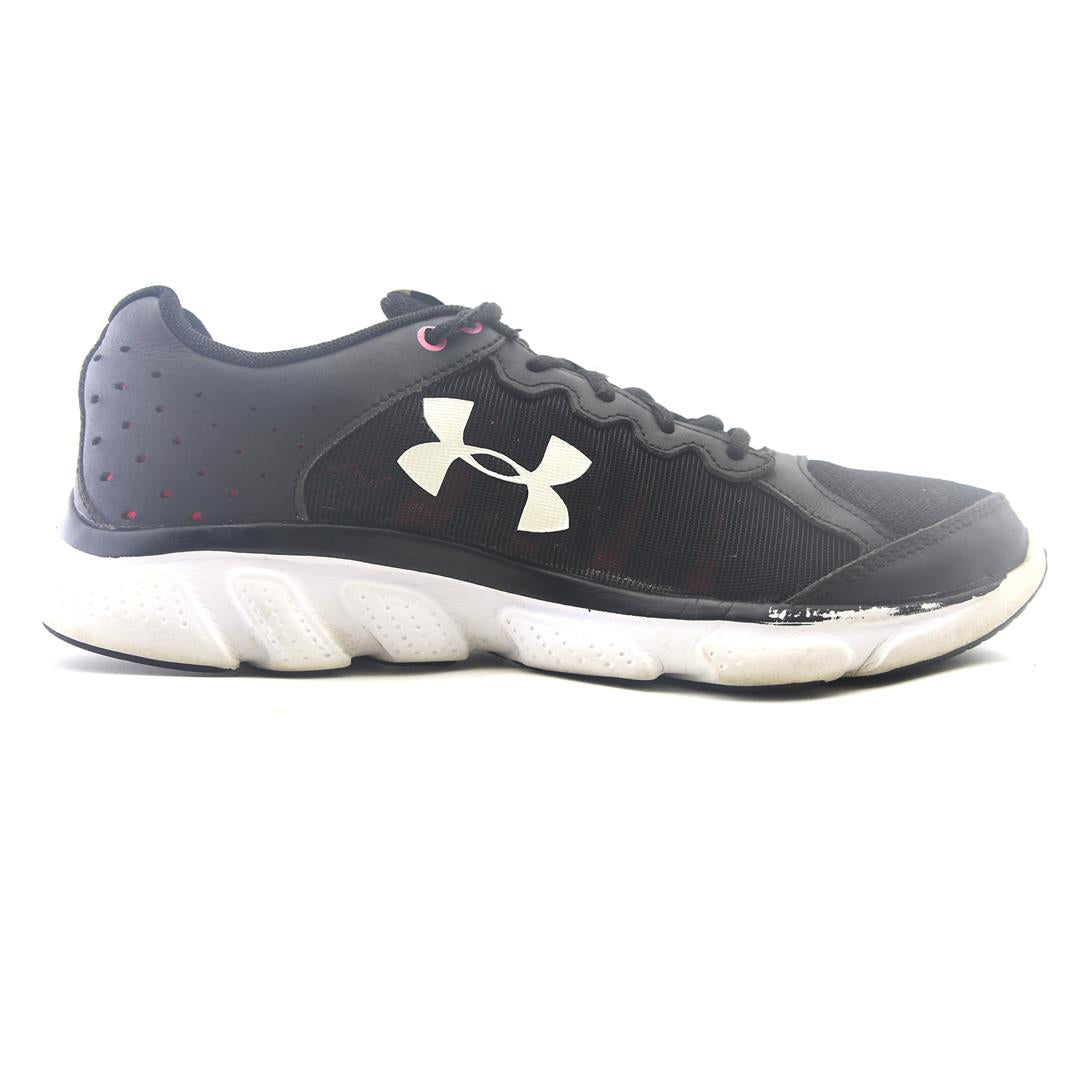 UNDER ARMOUR CHARGED ASSERT 6