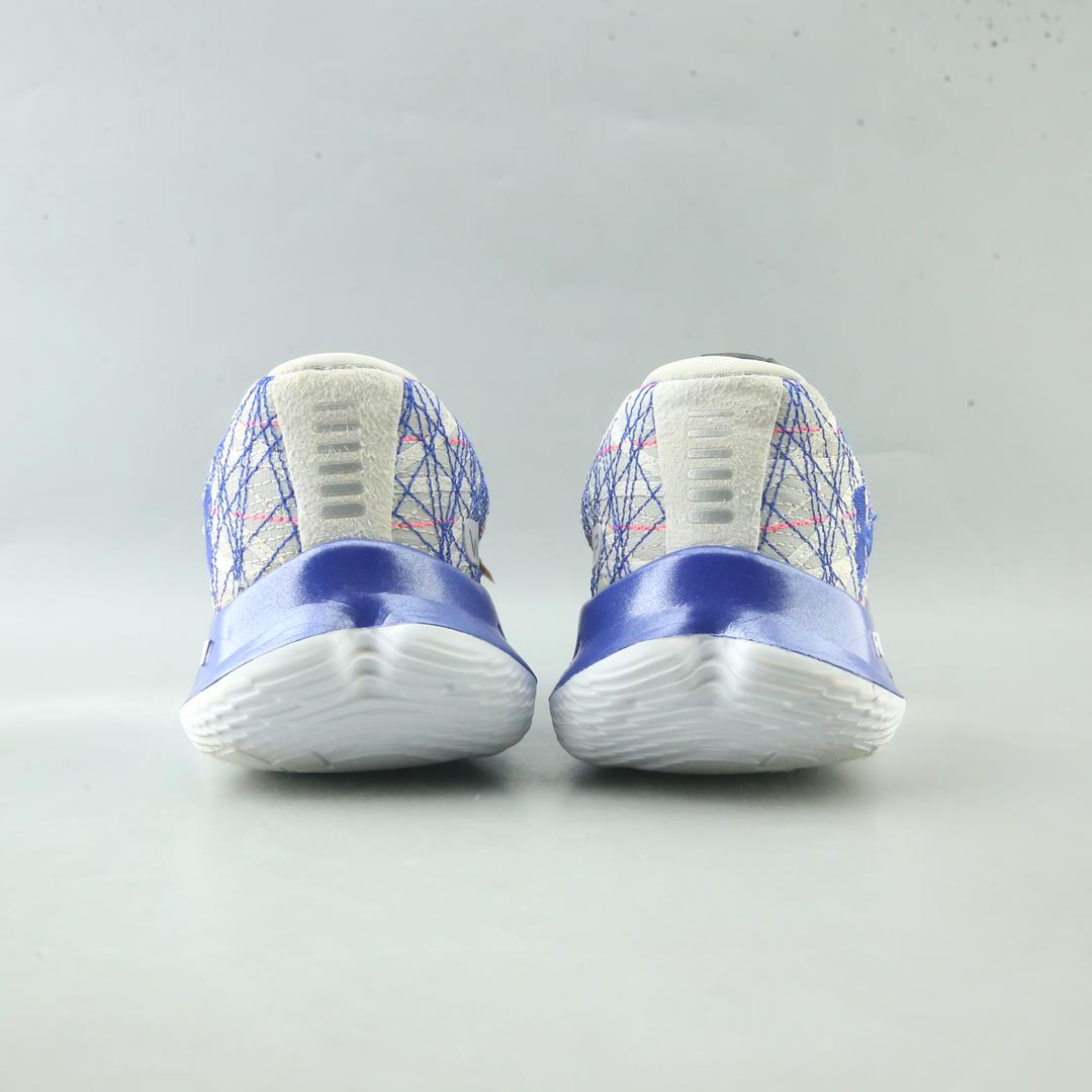 UNDER ARMOUR FLOW VELOCITI WIND