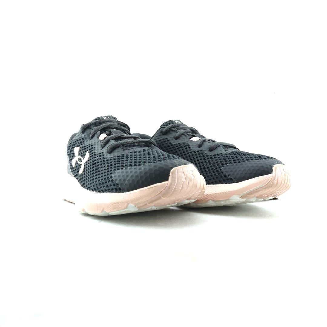 UNDER ARMOUR CHARGED ROGUE 3