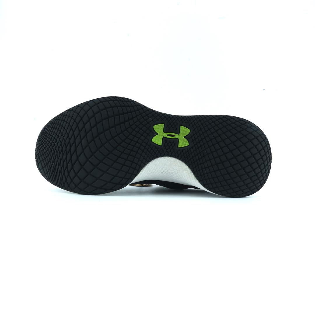 UNDER ARMOUR CHARGED BREATHE