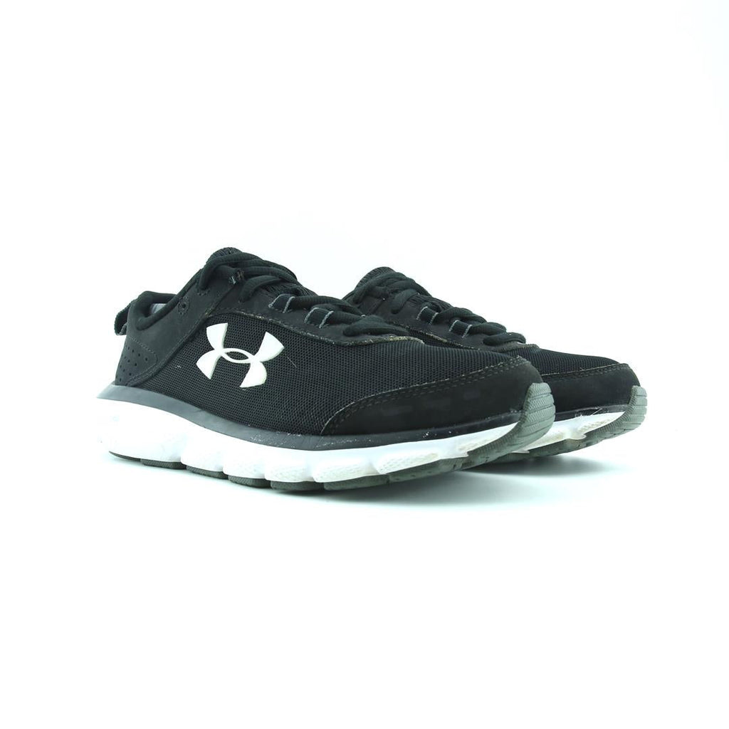 UNDER ARMOUR ASSERT 9