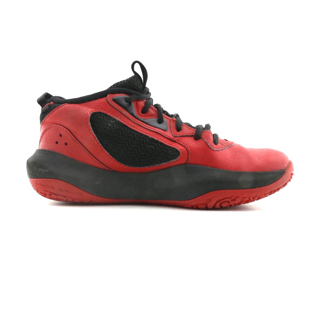 UNDER ARMOUR  LOCKDOWN 6
