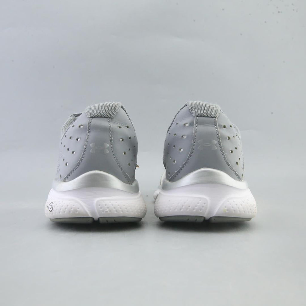 UNDER ARMOUR CHARGED ASSERT 6