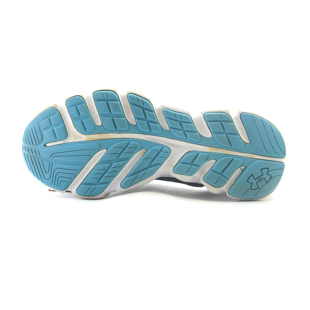 UNDER ARMOUR  FREEDOM ASSERT 6