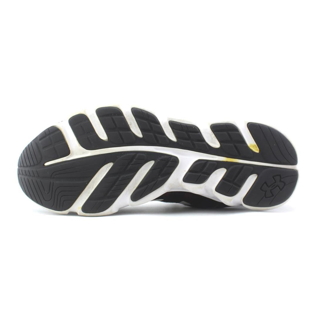UNDER ARMOUR ASSERT 7