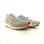 UNDER ARMOUR ASSERT 9