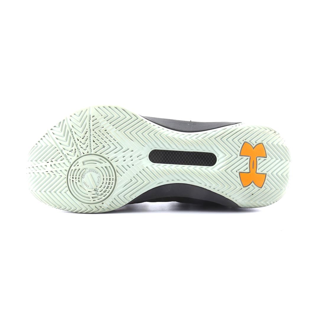 UNDER ARMOUR CURRY 3