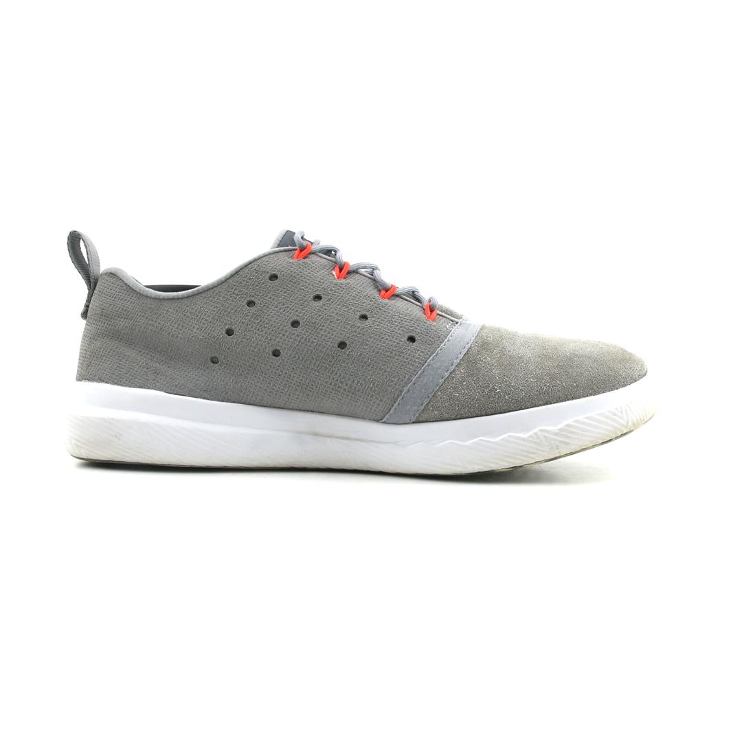UNDER ARMOUR  CHARGED 24/7 LOW
