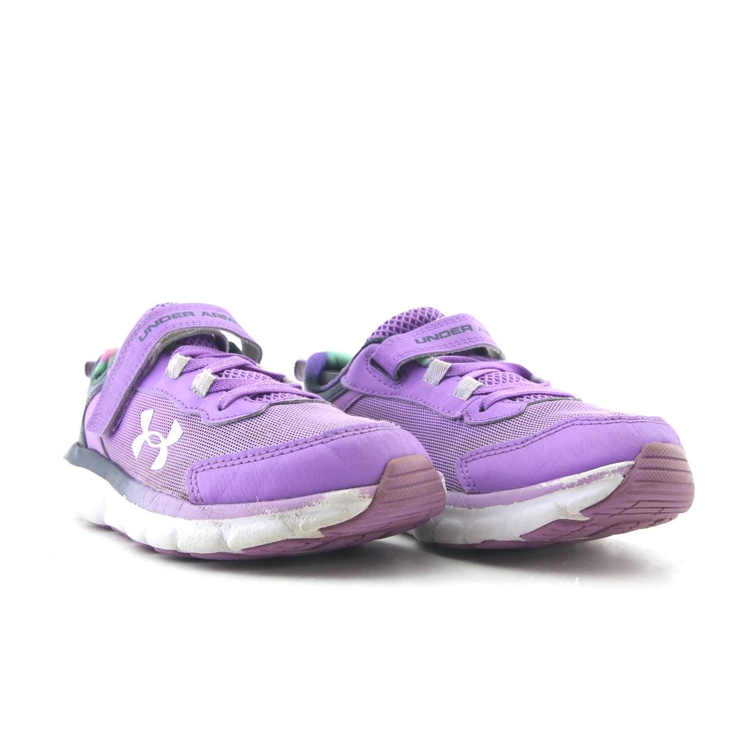 UNDER ARMOUR  ASSERT 9 AC