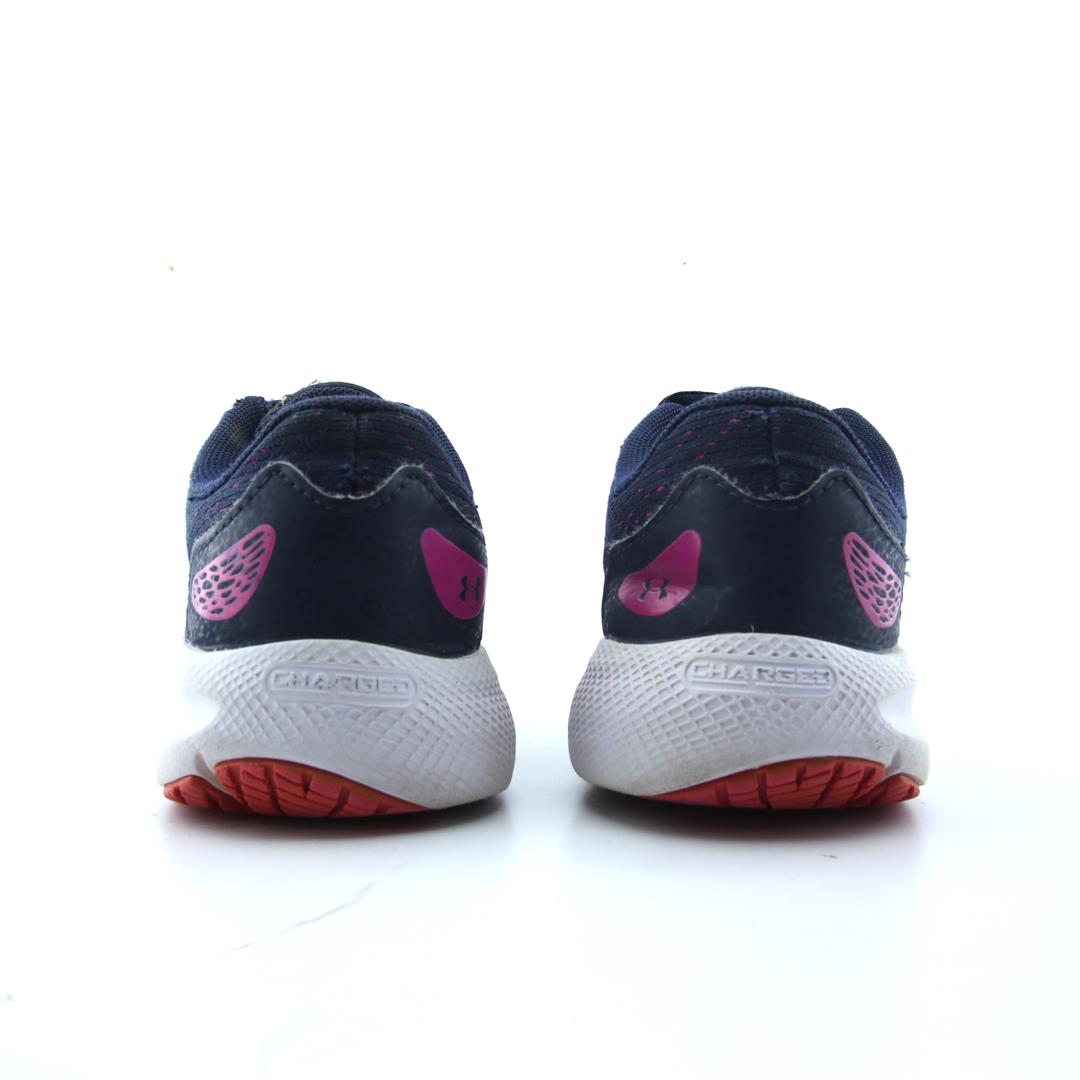 UNDER ARMOUR PURSUIT