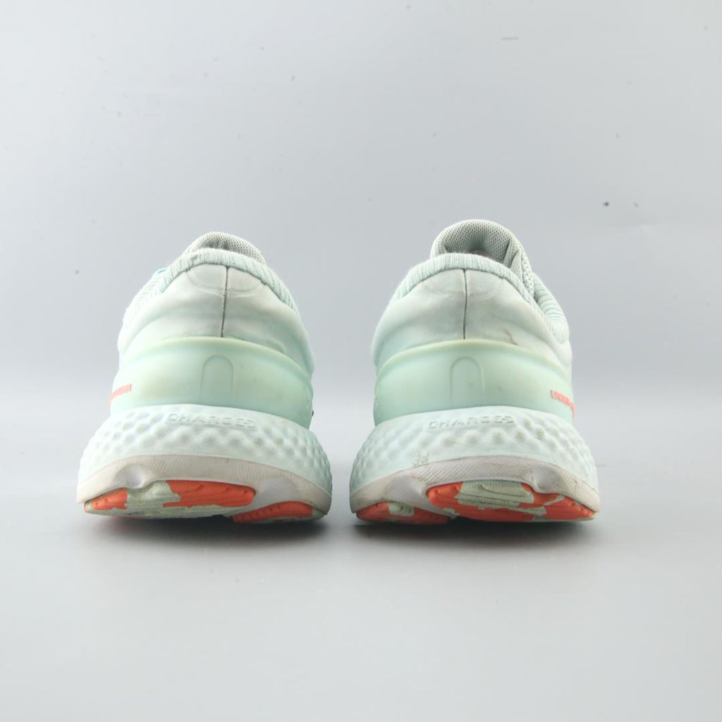 UNDER ARMOUR CHARGED ESCAPE 4