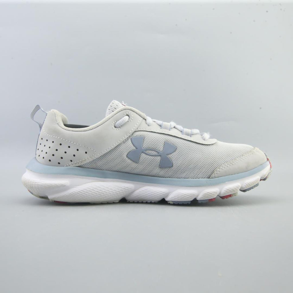 UNDER ARMOUR CHARGED ASSERT 8