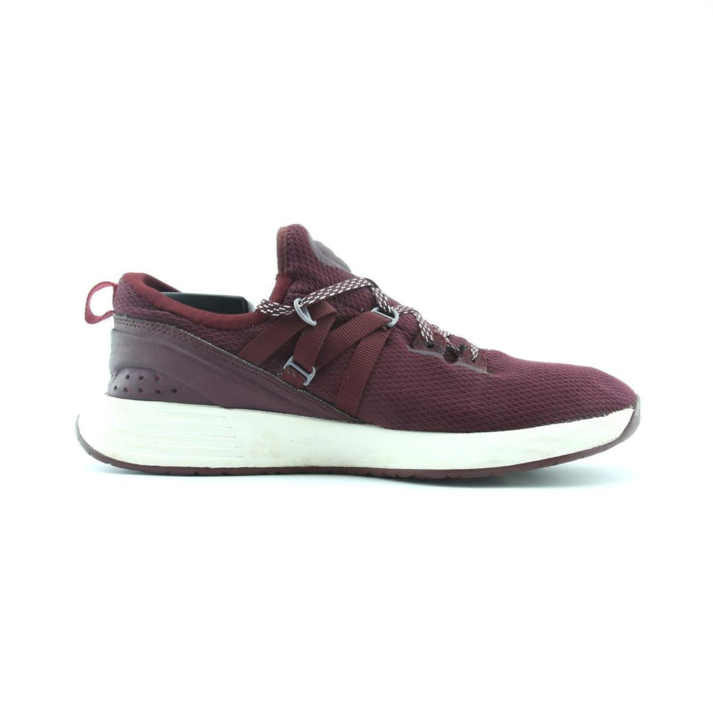 UNDER ARMOUR BREATHE TARINER