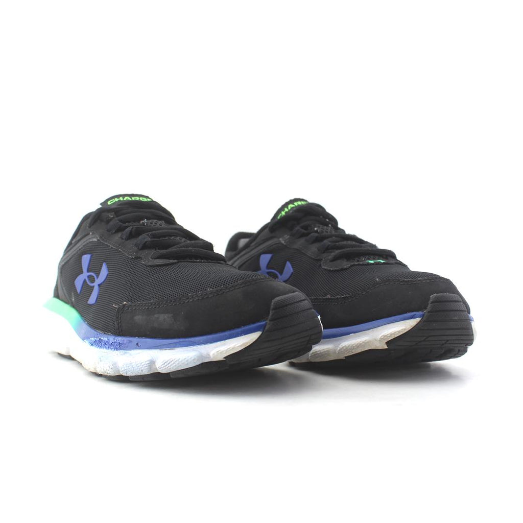 UNDER ARMOUR  CHARGED ASSERT 9