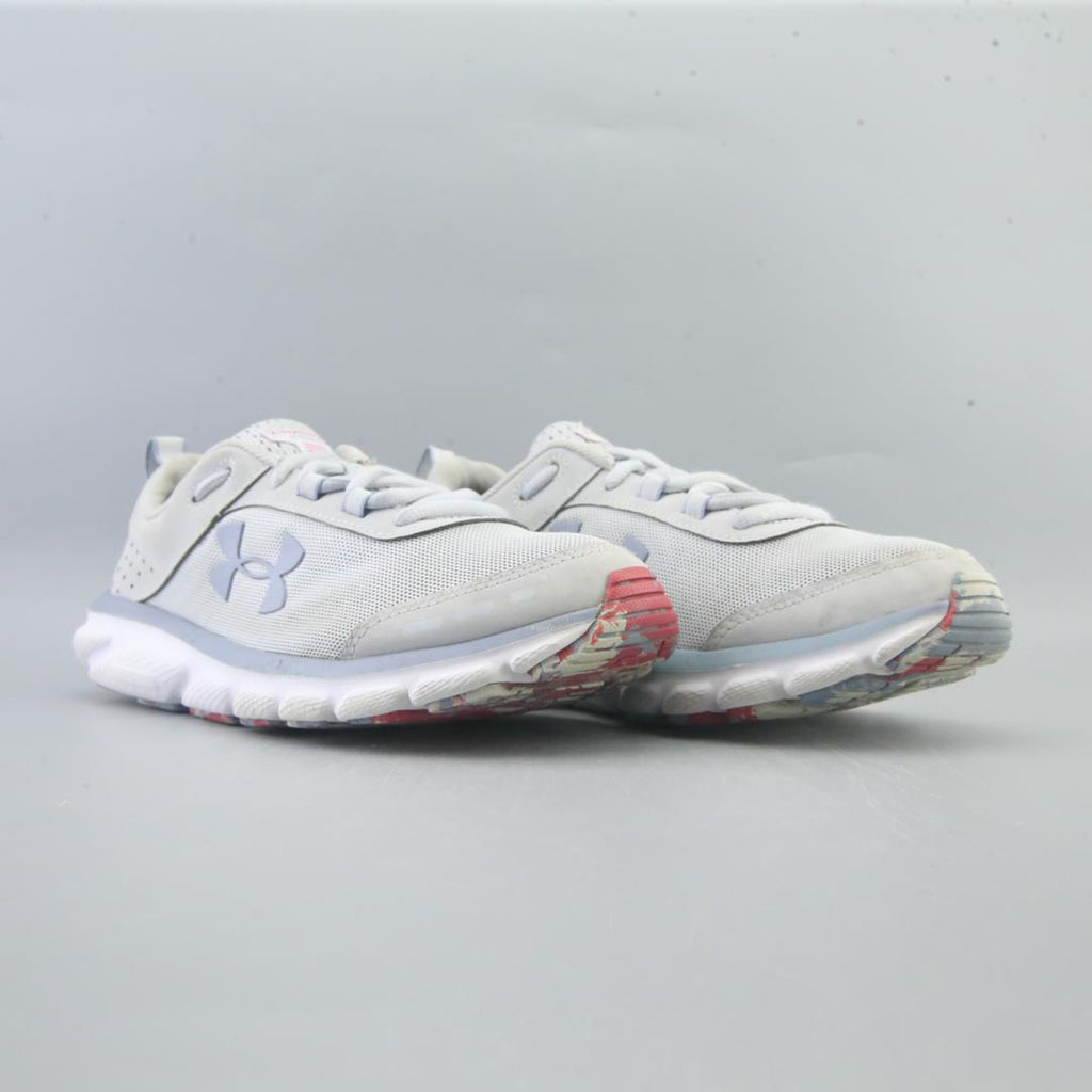 UNDER ARMOUR CHARGED ASSERT 8