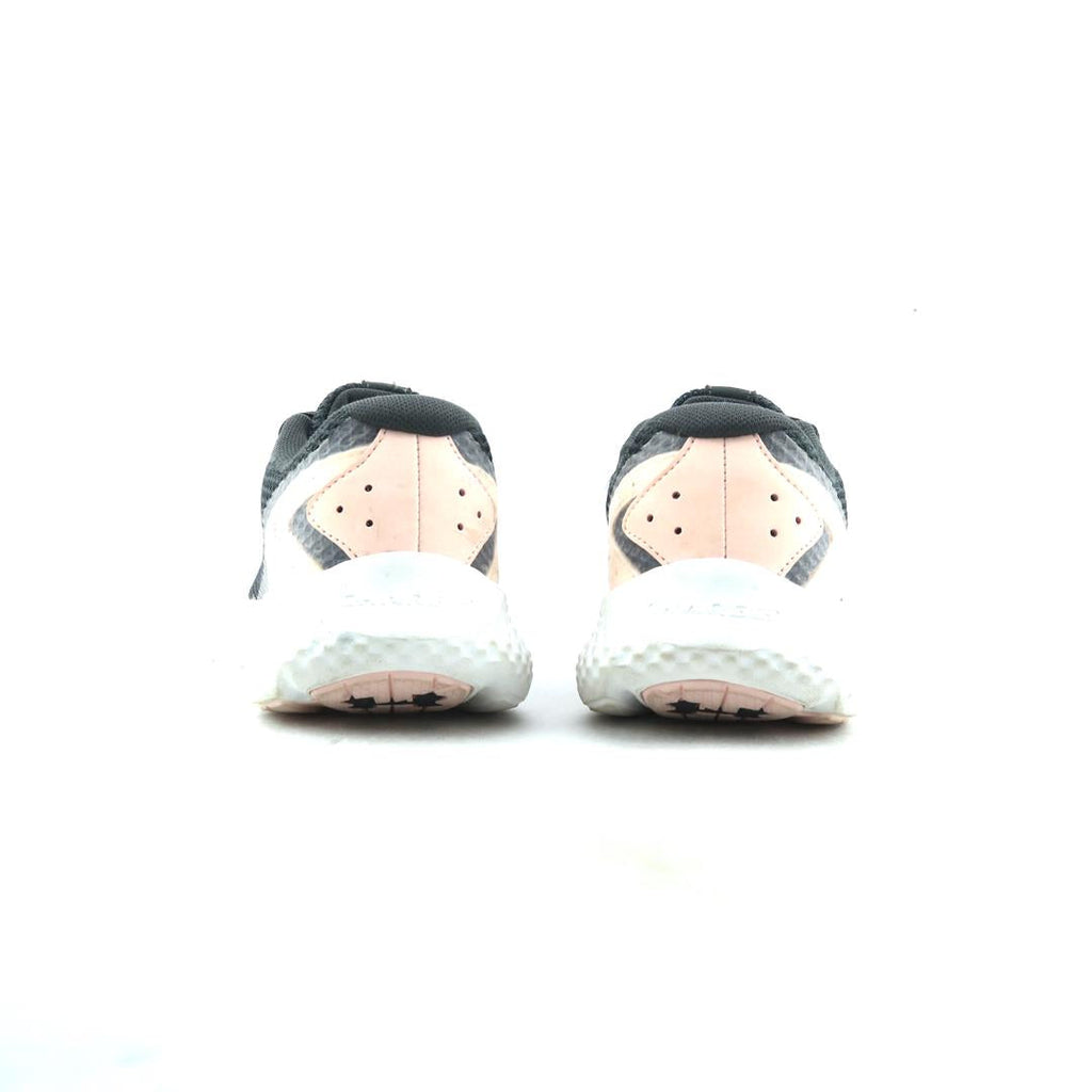 UNDER ARMOUR CHARGED ROGUE 3