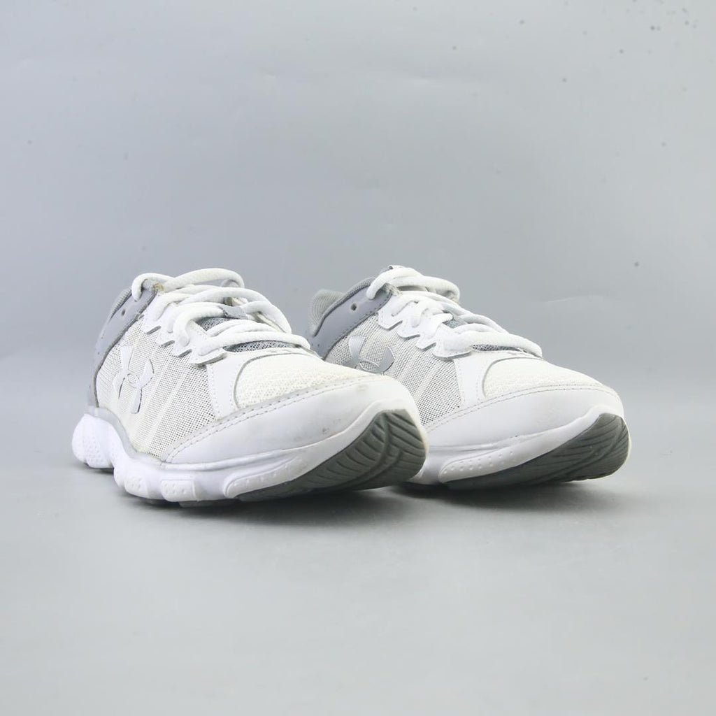 UNDER ARMOUR ASSERT 6