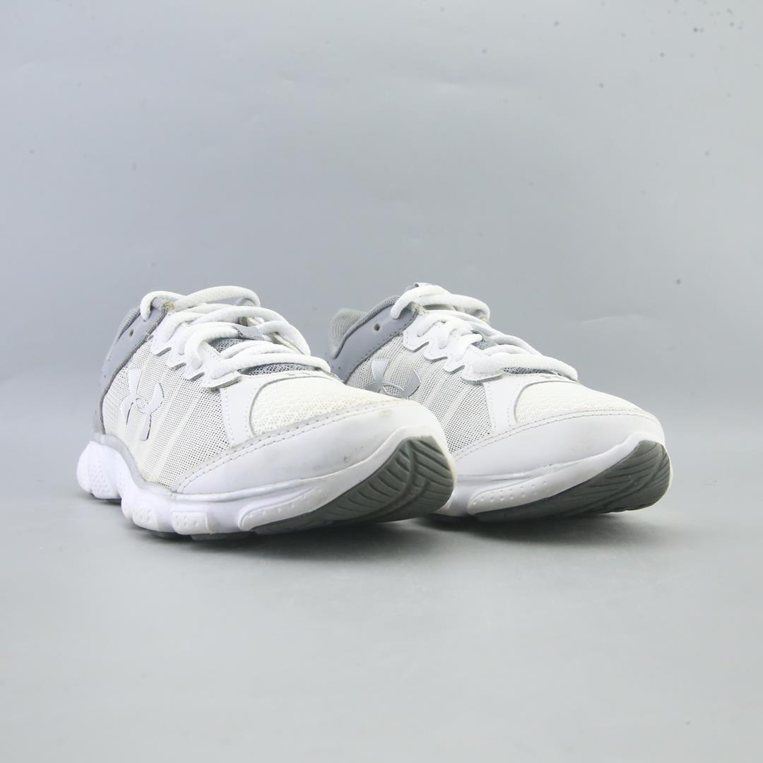 UNDER ARMOUR ASSERT 6