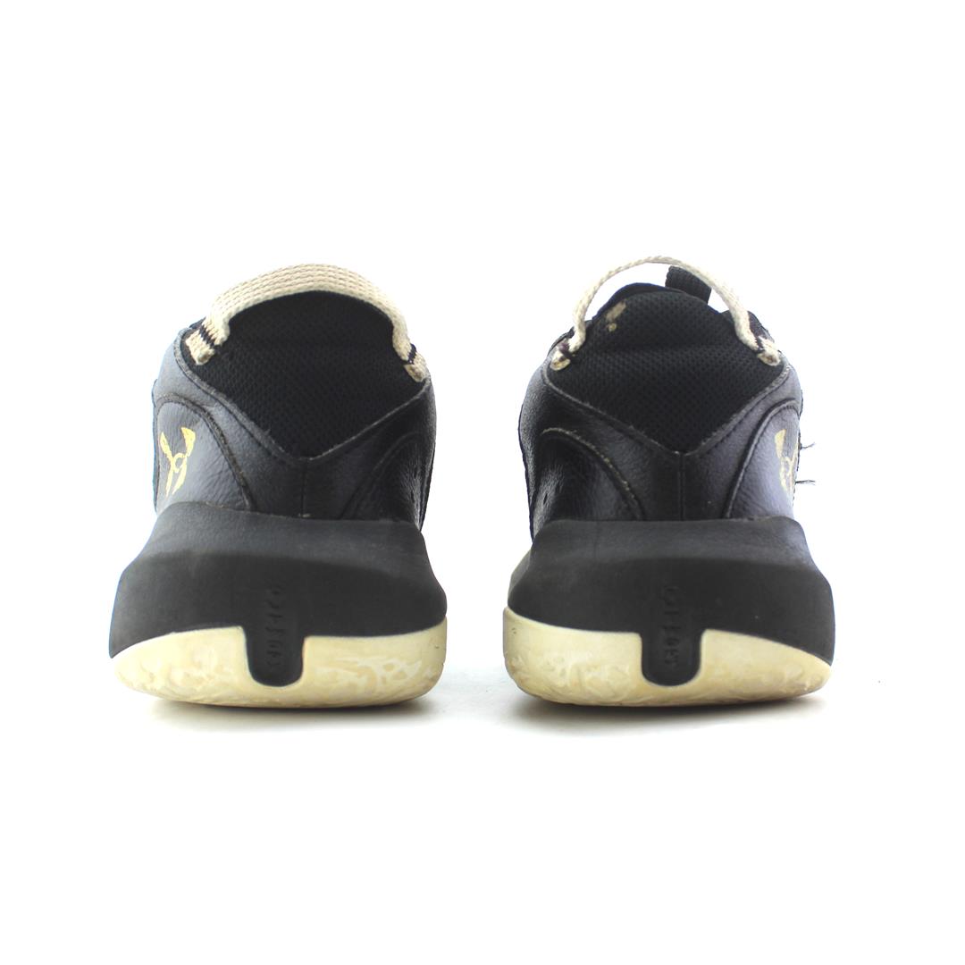 UNDER ARMOUR LOCKDOWN 6