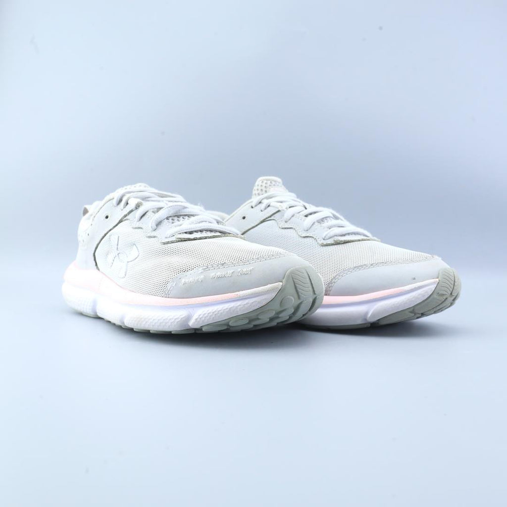 UNDER ARMOUR ASSERT 10