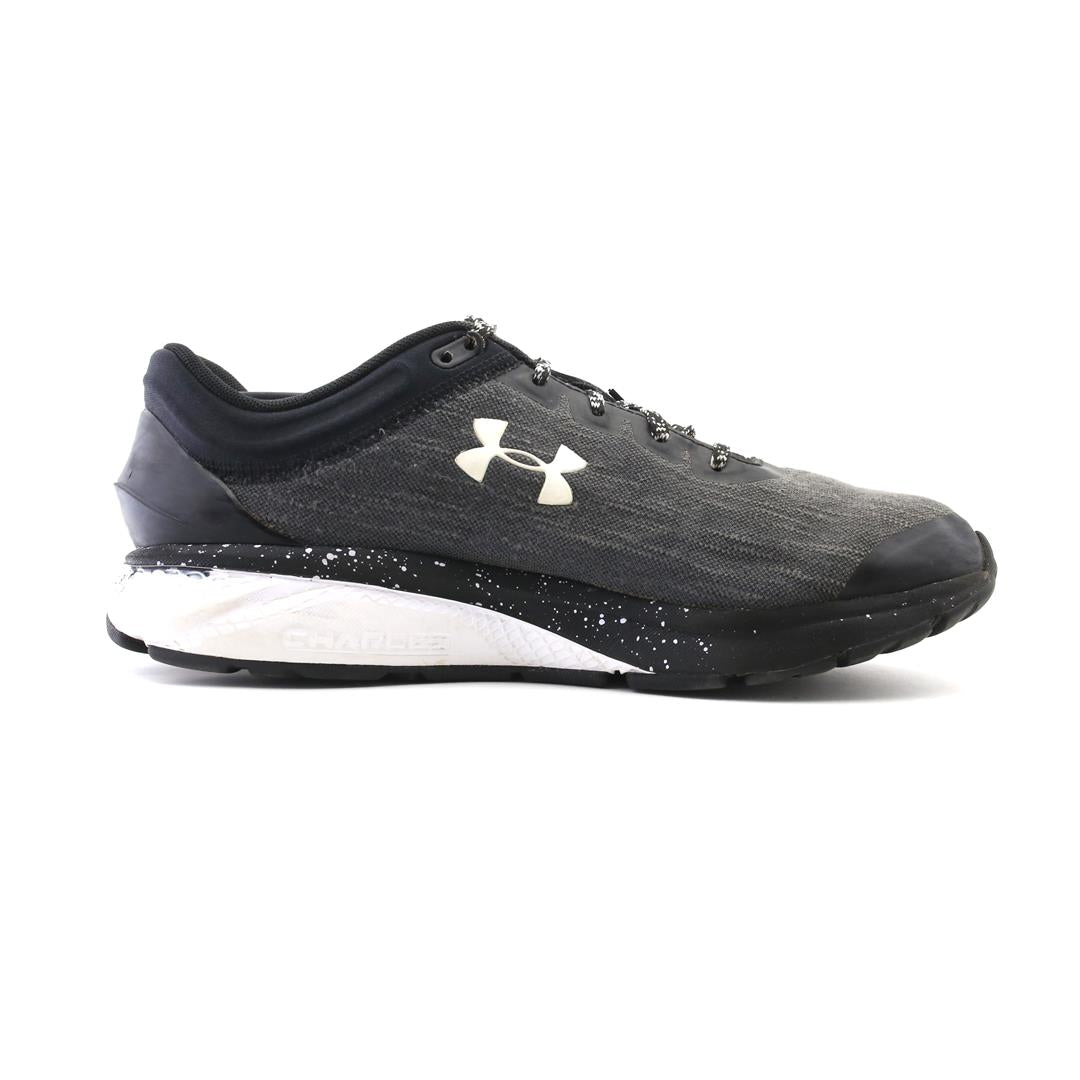 UNDER ARMOUR CHARGED ESCAPE 3