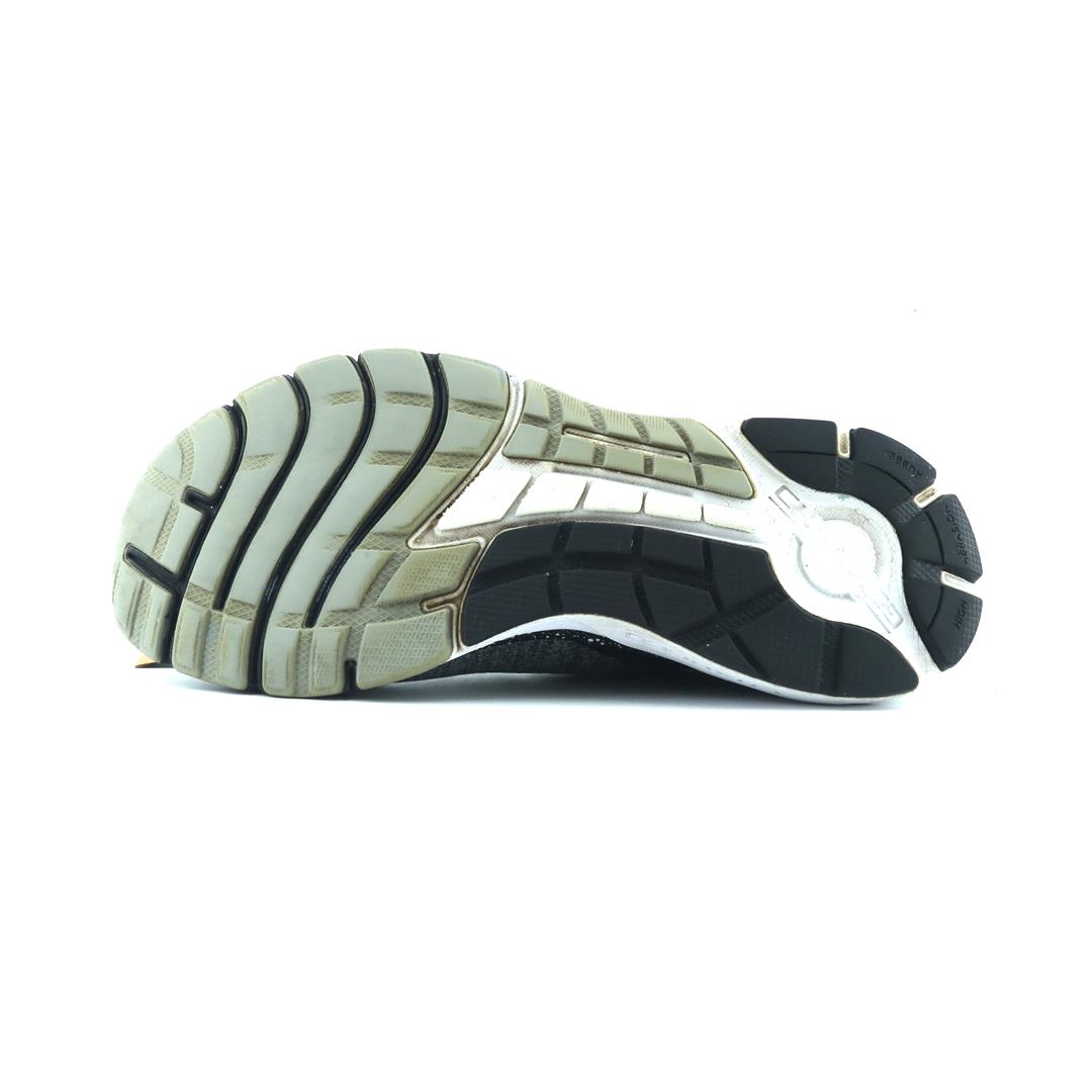 UNDER ARMOUR CHARGED ESCAPE 3