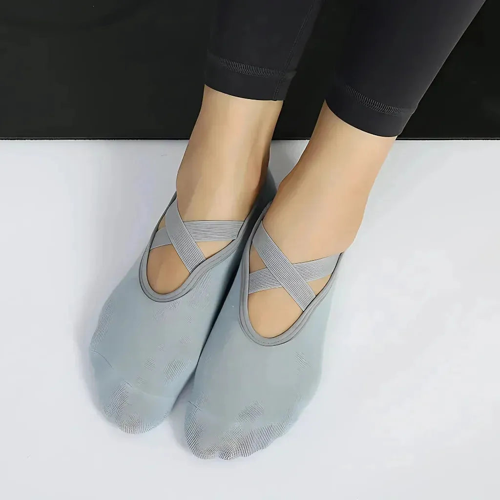 Minimalist Grip Socks For Yoga And Pilates